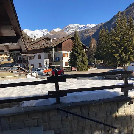 Ampio Monolocale In Centro Champoluc